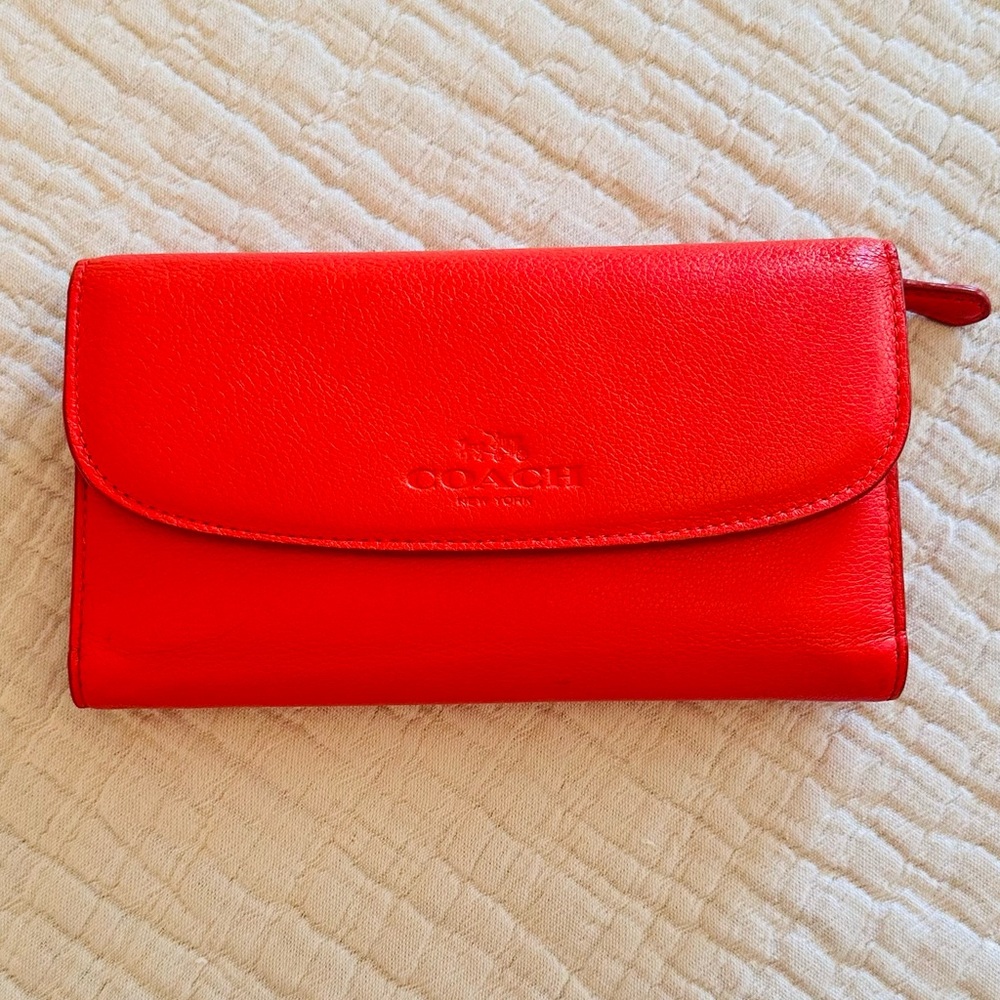 COACH Bold Coral Red Leather Wallet With Removable Checkbook Cover - Picture 3 of 14